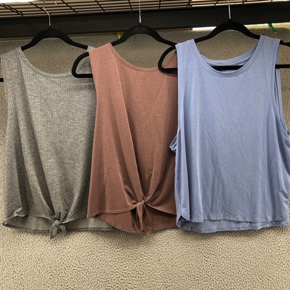 GapFit Breathe Tank Tops Womens Large Blue Grey Mauve Tie Activewear Bundle